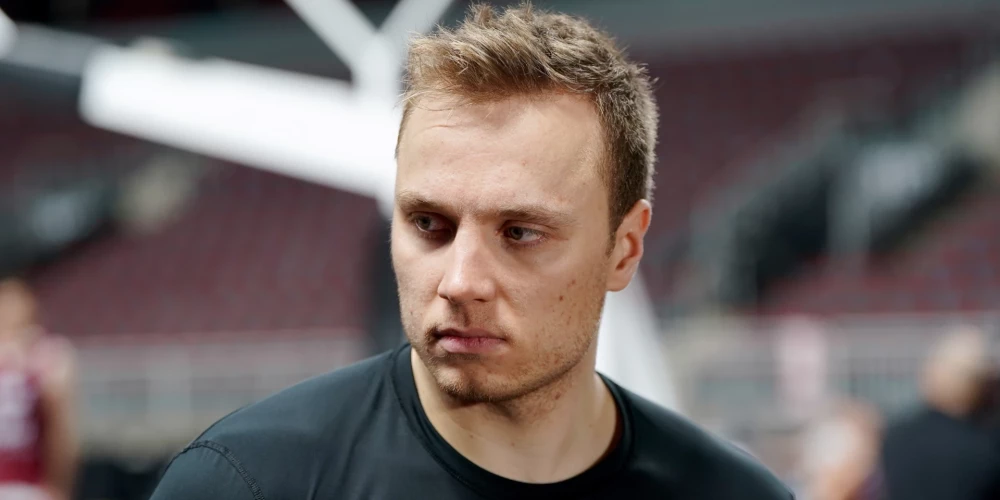 Latvijas basketbola spēlētājs Artūrs Strautiņš. 