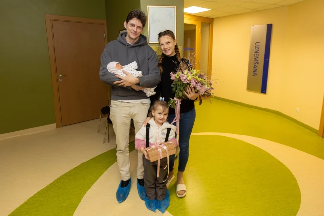 Pirmais jaundzimušais Jūrmalā šogad — meitenīte Alise.