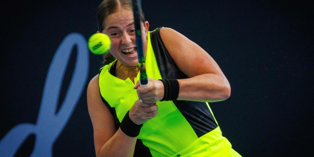 Aļona Ostapenko jaunajā sezonā pagaidām zaudējusi abus dubultspēļu mačus un vienu vienspēli.