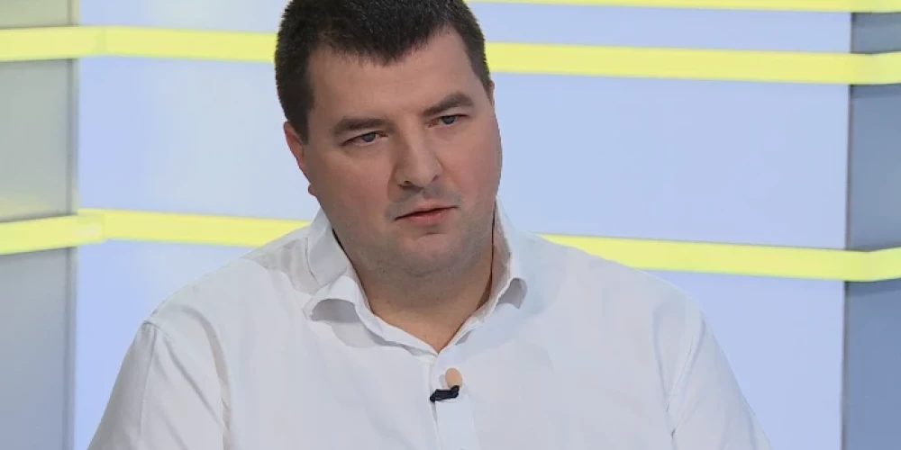 Igaunijas aviācijas eksperts Svens Kukemelks paudis bažas par iespējamo "airBaltic" vadības nomaiņu.