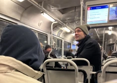 Policija lūdz atpazīt agresīvu vīrieti 5. tramvaja maršrutā