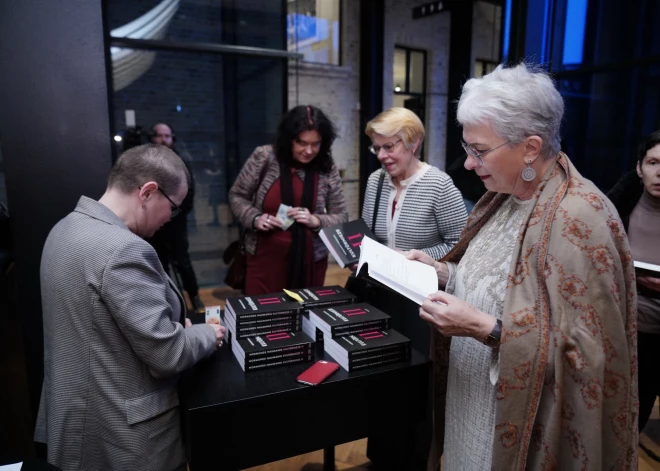 2025. gada 6. janvāra pēcpusdienā atklāta izcilā mākslu kritiķa Normunda Naumaņa (1962—2014) rakstu krājums "Kultūrnieze II".