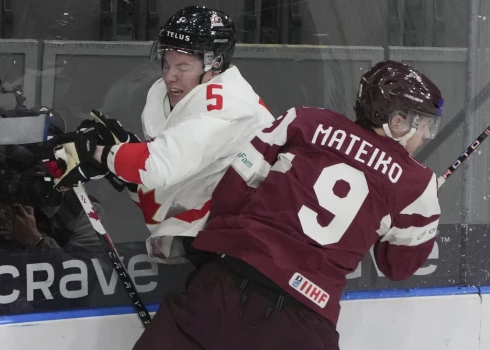 Mateiko pēc pasaules U-20 čempionāta maina komandu Kvebekas Junioru hokeja līgā. 