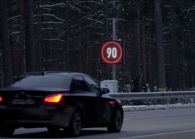 80 km/stundā situāciju uz ceļiem neuzlabos - izskan iebildumi pret Satiksmes ministrijas iecerēm