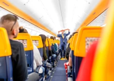 Сорванный отдых у 160 человек и 15 000 евро убытков: как недисциплинированный пассажир "приземлил" самолет Ryanair в Порту