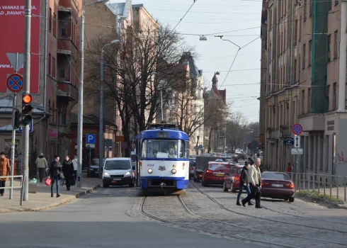 Vai uz Berģiem un Ādažiem brauksim ar tramvaju?