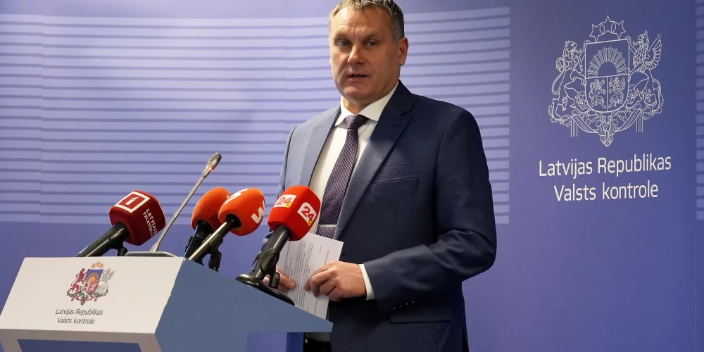 Runājot par viņa personīgiem gadījumiem, Stukāns atzina, ka ir bijuši "dažādi neveikli vai neveiksmīgi gadījumi". 