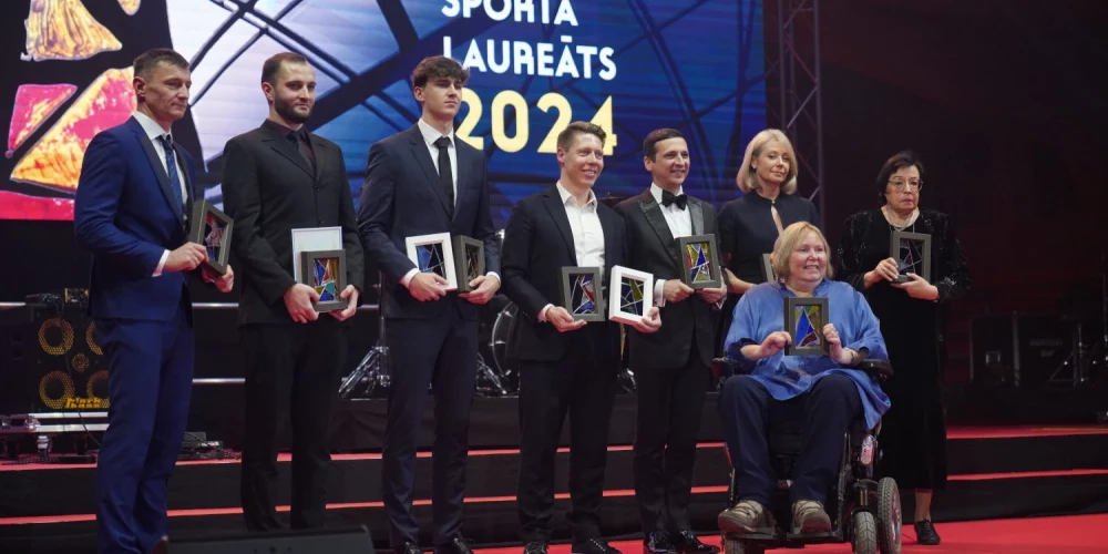 Apbalvoti labākie Rīgas sportisti, treneri un komandas.