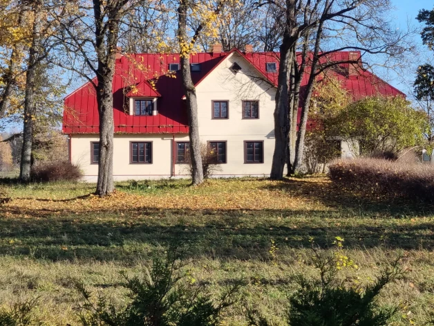 Dignājas muižā Daugavas krastā top jauns rehabilitācijas centrs.