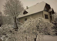 FOTO: Latvijas iedzīvotāji pamodušies ziemas pasakā - kādi skati!