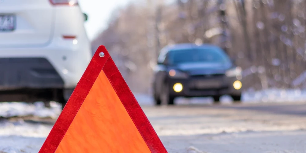 Ko darīt, ja esi aculiecinieks ceļu satiksmes negadījumam?