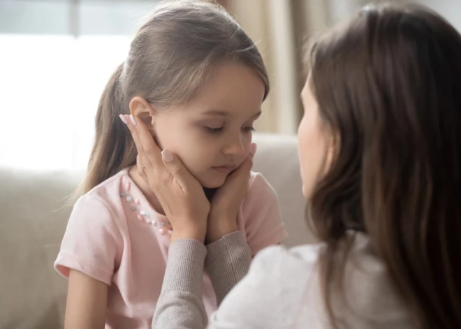 “Lūdzu, nesakiet bērniem šīs piecas frāzes!” psihologi brīdina vecākus