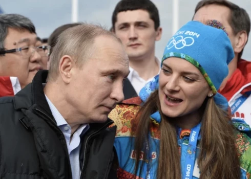 Vladimirs Putins un Jeļena Isinbajeva 2014. gada 5. februārī Sočos.