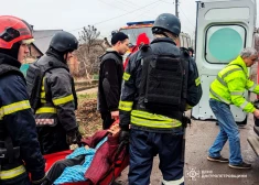 Gaidot Trampa inaugurāciju un Zelenska dzimšanas dienu, Krievija raida raķetes uz Zelenska dzimto pilsētu Krivijrihu, nogalinot 4 cilvēkus