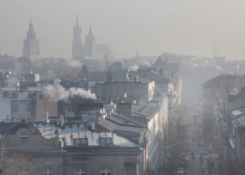 Smoga migla pār Krakovu Polijā. 