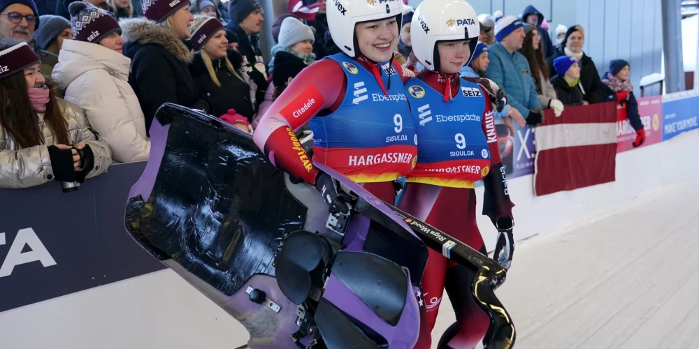 Robežniece/Bogdanova pirmajā braucienā laboja trases rekordu, veicot distanci 43,482 sekundēs.