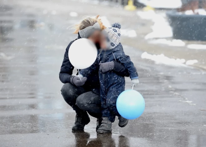 "Nekādā gadījumā nedrīkst kliegt pretim uz bērnu!" Bērnu slimnīcas neirologa padomi, kas jāzina ikvienam vecākam