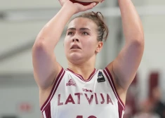 Aleksa Gulbe divās būtiskās spēlēs nepalīdzēs Latvijas sieviešu basketbola izlasei.