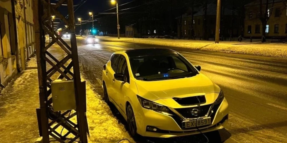 В социальных сетях это самодельное устройство для зарядки электромобиля вызвало широкий резонанс. 