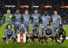 AFC "Ajax" šīs sezonas modelis. Viens no sākumsastāva variantiem.