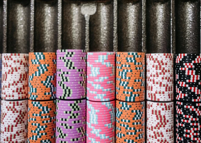 Знаменитости, выигравшие деньги в казино Латвии: удивительные истории удачи