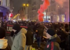 "Ajax" fani Rīgas centrā (ekrānuzņēmums no "X")