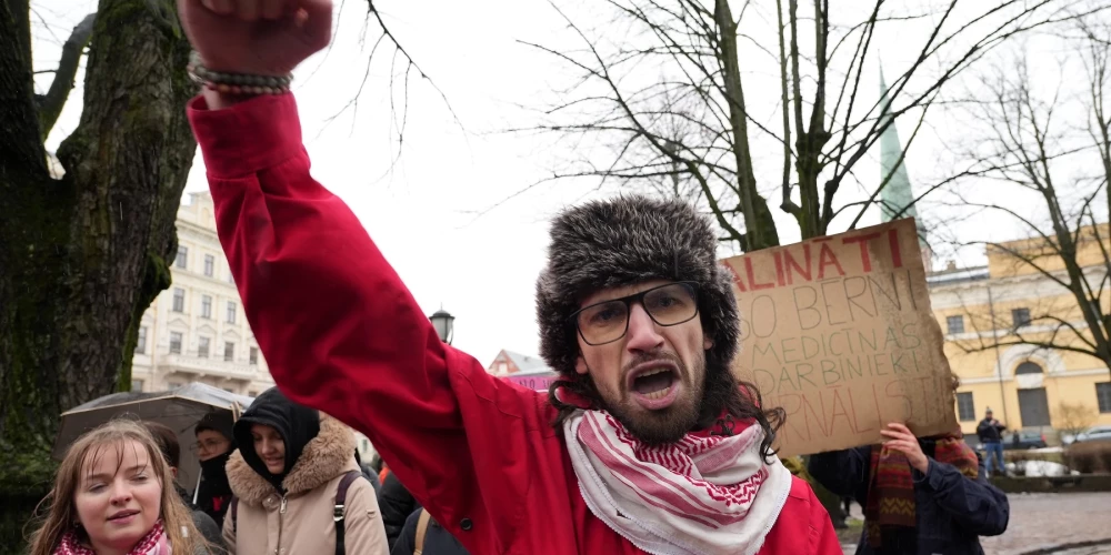 Митинг в Риге в поддержку Палестины.