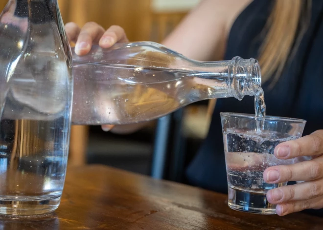 Saeimas lēmuma dēļ restorāniem var nākties riskēt ar klientu veselību