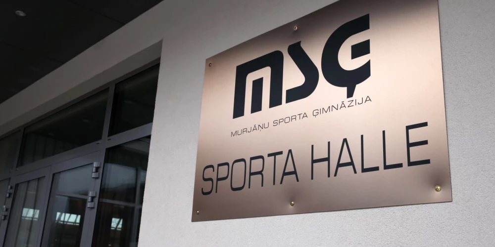 Murjāņu sporta ģimnāzijas rekonstruētās sporta halles plāksne.