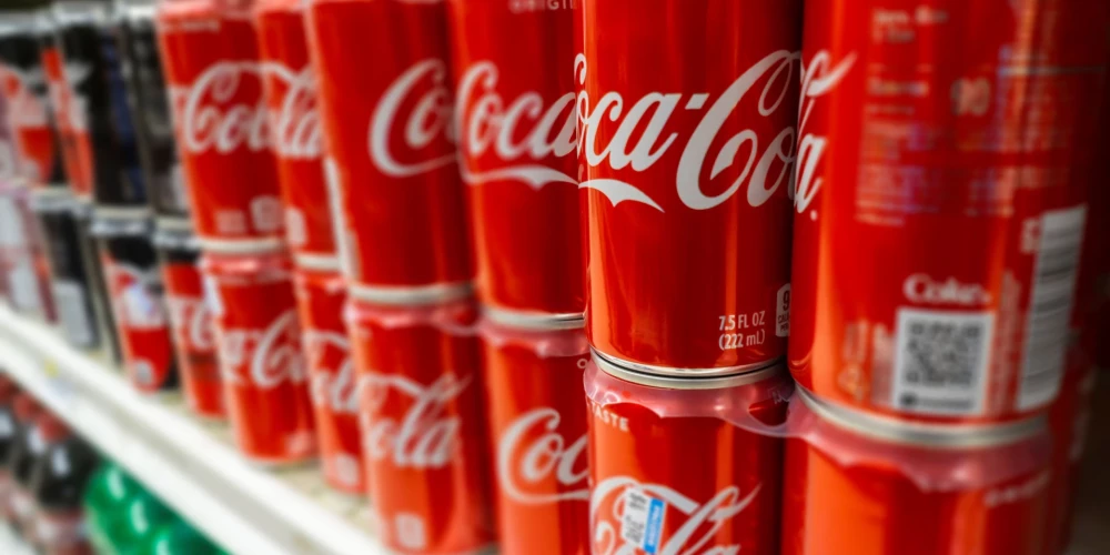 Dažviet Eiropā tika izsludināts atsaukt bezalkoholiskos dzērienus, kas ražoti "Coca-Cola" rūpnīcā, jo tie potenciāli satur pārmērīgu hlorāta daudzumu.