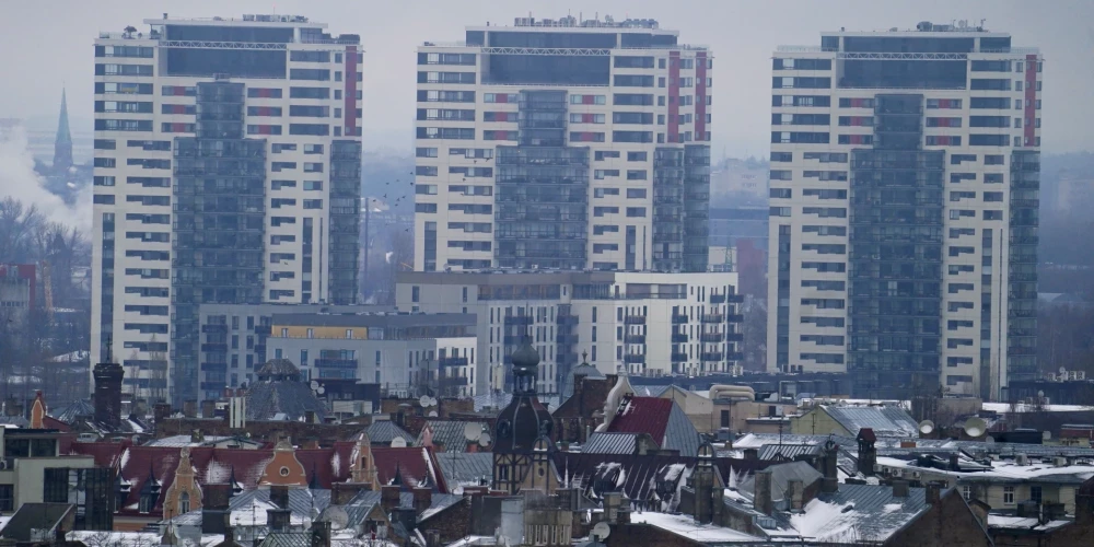 Rīgas dome turpina darbu pie Rīgas Skanstes pirmsskolas izveides un šodien domes sēdē nolēma, ka Rīgas pašvaldība ņems aizņēmumu no Valsts kases līdz 10,74 miljoniem eiro ar mērķi izveidot Rīgas Skanstes pirmsskolas ēku kompleksu Grostonas ielā 6.