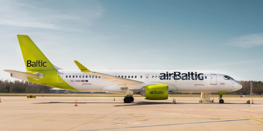 Ministrs stāstīja, ka tajā brīdī, kad "airBaltic" padomē ienāks "Lufthansa Group" pārstāvis, notiks kopīga virzīšanās tālāk uz akciju kotāciju biržā.