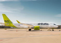 Ministrs stāstīja, ka tajā brīdī, kad "airBaltic" padomē ienāks "Lufthansa Group" pārstāvis, notiks kopīga virzīšanās tālāk uz akciju kotāciju biržā.