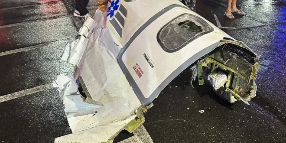 В Филадельфии разбился самолет с шестью людьми на борту, что привело к пожарам.