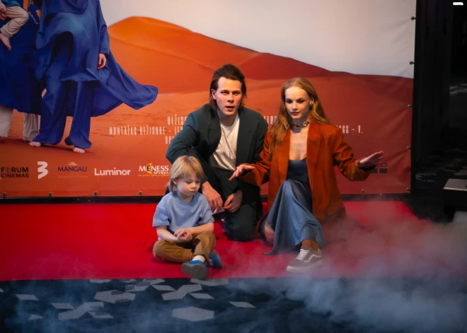1. februārī "Forum Cinemas" telpās pirmizrādi piedzīvojis Florencu-Vīksnu ģimenes iedvesmojošais ceļojumu seriāls "Uz sapni ar mazo". Aktieru pāris Ieva Florence-Vīksne un Oskars Florencs-Vīksne kopā ar savu trīsgadīgo dēlu Leonardu dodas drosmīgā un iespaidiem bagātā piedzīvojumā, lai piepildītu savus līdz šim lielākos sapņus dažos no pasaules eksotiskākajiem nostūriem.