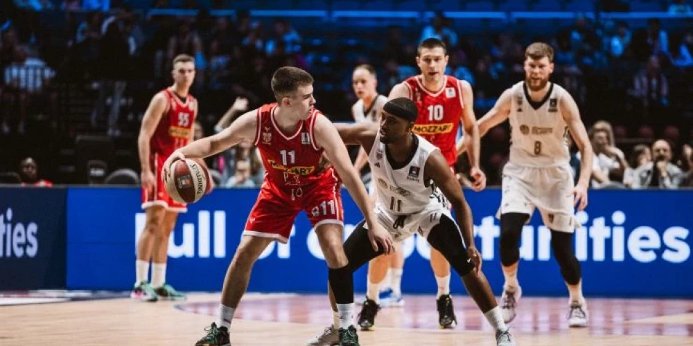 Dāvis Bertāns (pa labi) spēlē pret "Borac" (foto: AdmiralBet ABA league / X)