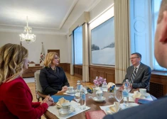 Ministru prezidente Evika Siliņa tiekas ar Valsts prezidentu Edgaru Rinkēviču (foto: Gatis Rozenfelds / Valsts kanceleja)