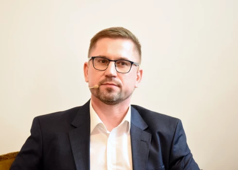 "Enefit" valdes preikšsēdētājs Mārtiņš Vancānnorāda, ka atslēgšanās no Krievijas elektroenerģijas tīkla radīs Latvijai unikālu iespēju modernizēt enerģētikas sektoru.