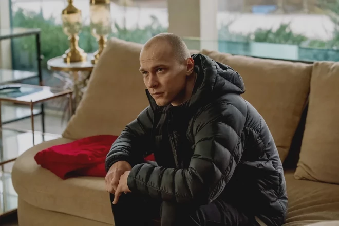 Юрий Борисов в фильме «Анора».