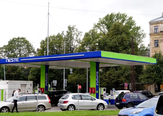 Circle K, Virši и Neste: как АЗС в Латвии готовятся к отключению от российской энергосети