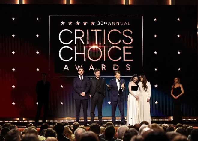 "Critics' Choice" labākās filmas godalgu saņem "Anora", "Straume" pie balvas netiek