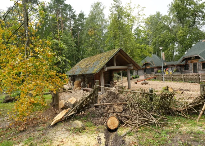 Valdība turpina piešķirt prāvas summas pašvaldībām pagājušā gada jūlija vētras postījumu kompensēšanai