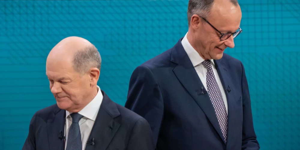 Debatēs Šolcs uzbrūk Mercam par sadarbību ar AfD.