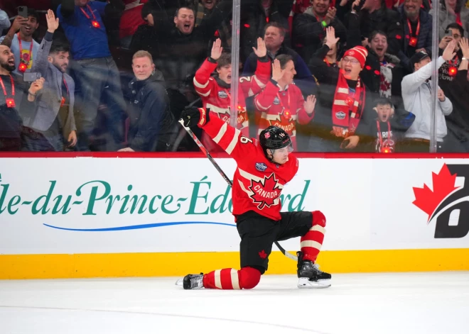 Izlašu turnīrs ar NHL hokejistu dalību sākas ar Sidnija Krosbija trīs piespēlēm un Kanādas grūtu uzvaru