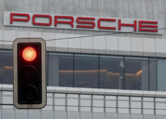 Autobūves uzņēmums "Porsche" Vācijā sāks vērienīgas atlaišanas