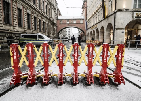 Drošības barjeras Minhenes ielās.