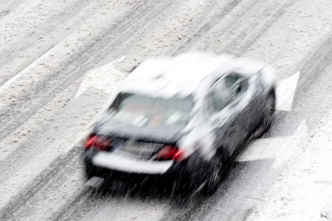 Aucē pēdējā laikā uzradušies pārāk daudz agresīvu autobraucēju – driftotāju (ilustratīvs foto).