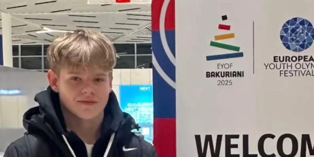 Izvēles programmā piektdien Znotiņa sniegums tika novērtēts ar 104,29 punktiem, ieņemot astoto vietu, bet divu dienu sacensību summā Latvijas daiļslidotājs ar 157,80 punktiem pakāpās uz desmito vietu. 