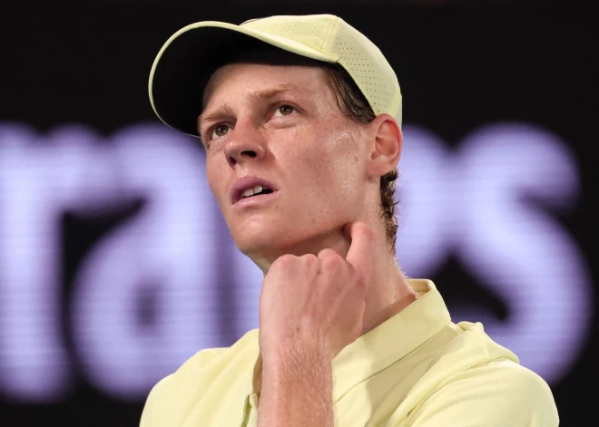 Par dopinga lietošanu diskvalificēts pasaules pirmā rakete Janiks Siners