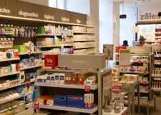 Zāļu pieejamība X stundā: aptiekas un farmaceiti ceļ trauksmi, Veselības ministrija mierina